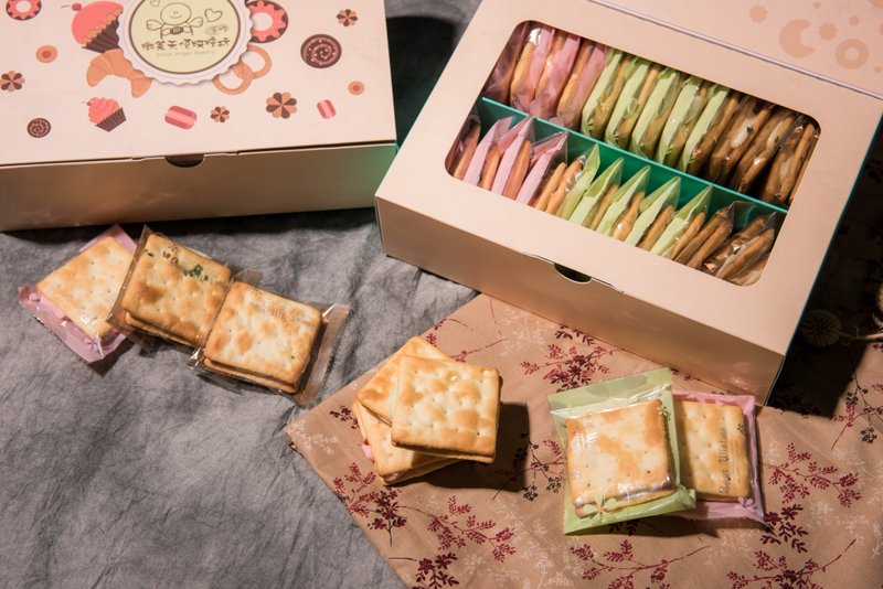 【微笑天使】33牛嘎饼礼盒 - 手工饼干 - 纸 