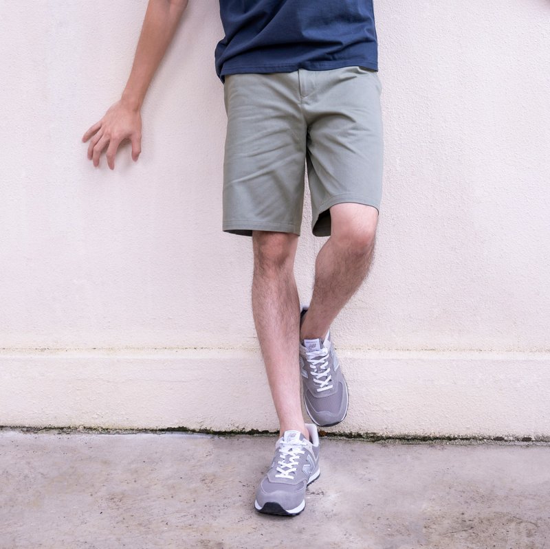 男版卡其短裤∣直筒修身百搭4色。外挺内软透气好穿。中腰半松紧 - 男士短裤 - 棉．麻 