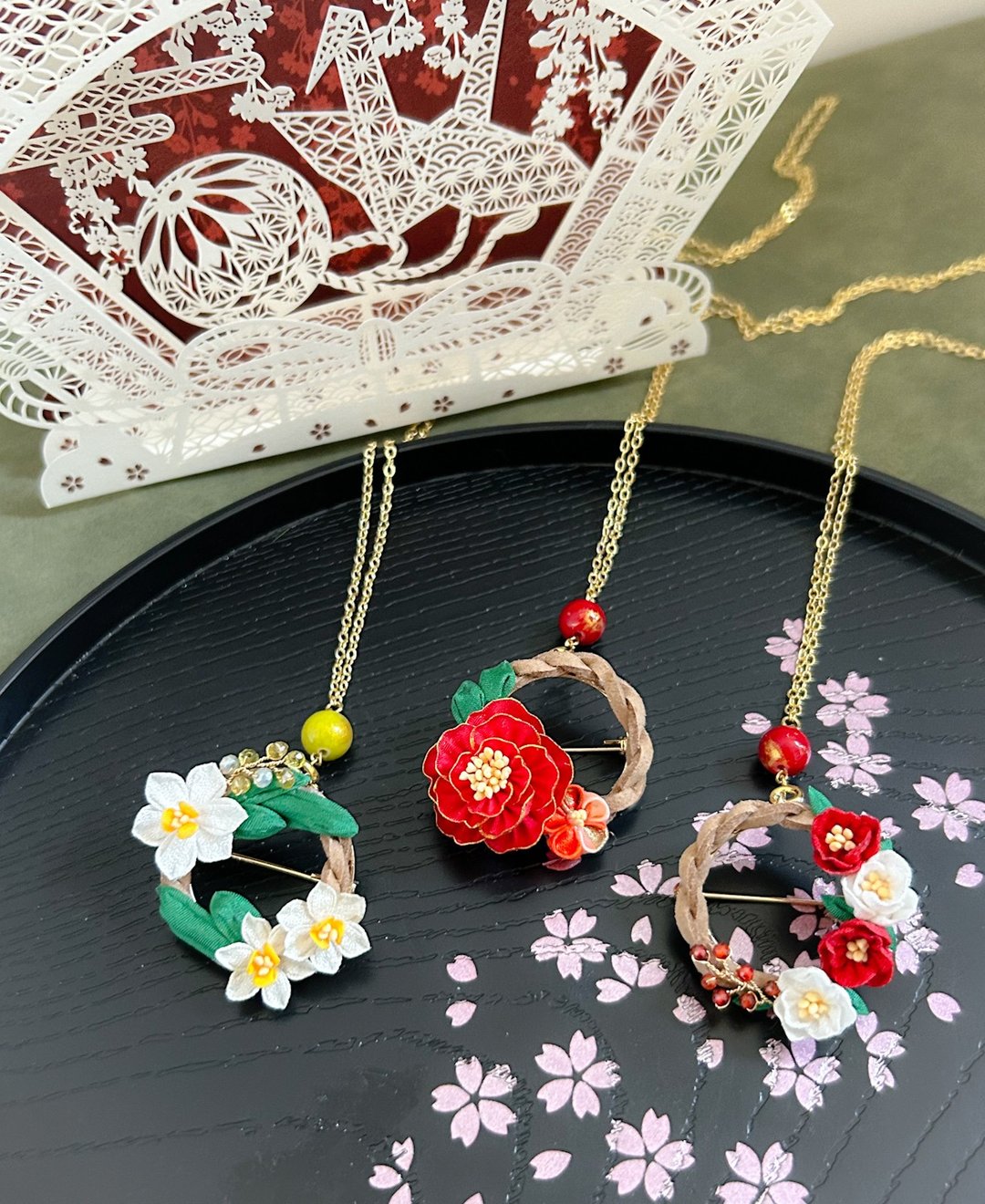 细工布花 山茶、水仙、牡丹花环 胸针项链两用 - 项链 - 其他人造纤维 多色