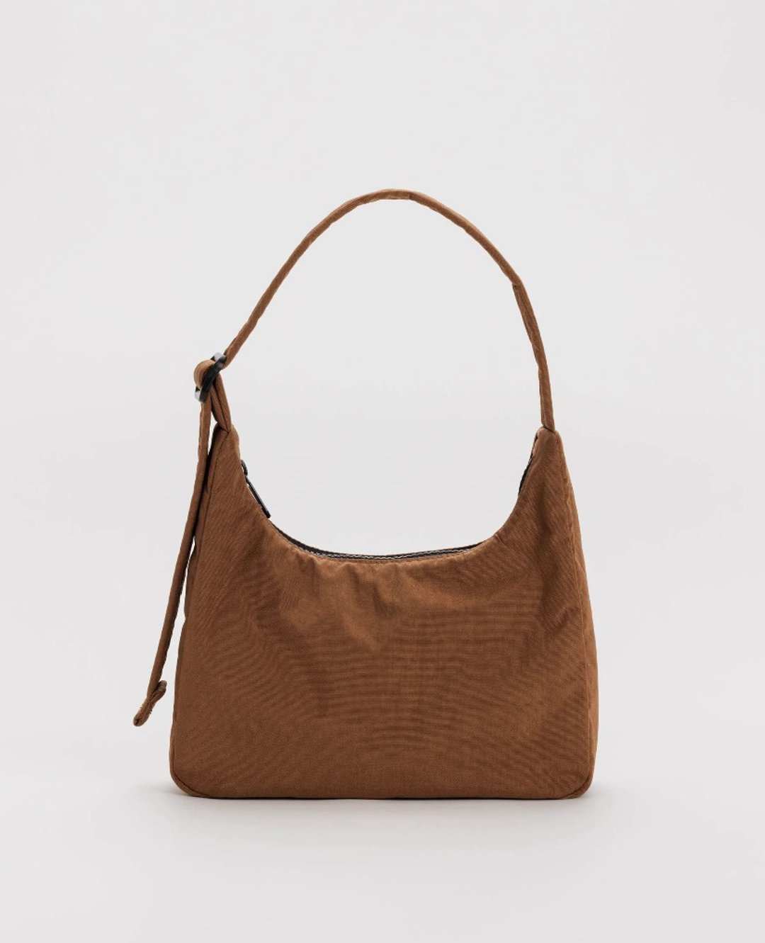 BAGGU - 尼龙肩背包 小尺寸- 文青咖啡 - 侧背包/斜挎包 - 防水材质 咖啡色