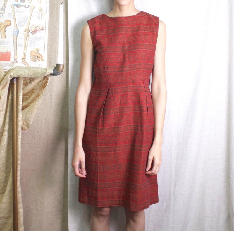 FOAK古着 狮子渡海•复古红绿刺绣洋装 - 洋装/连衣裙 - 棉．麻 红色