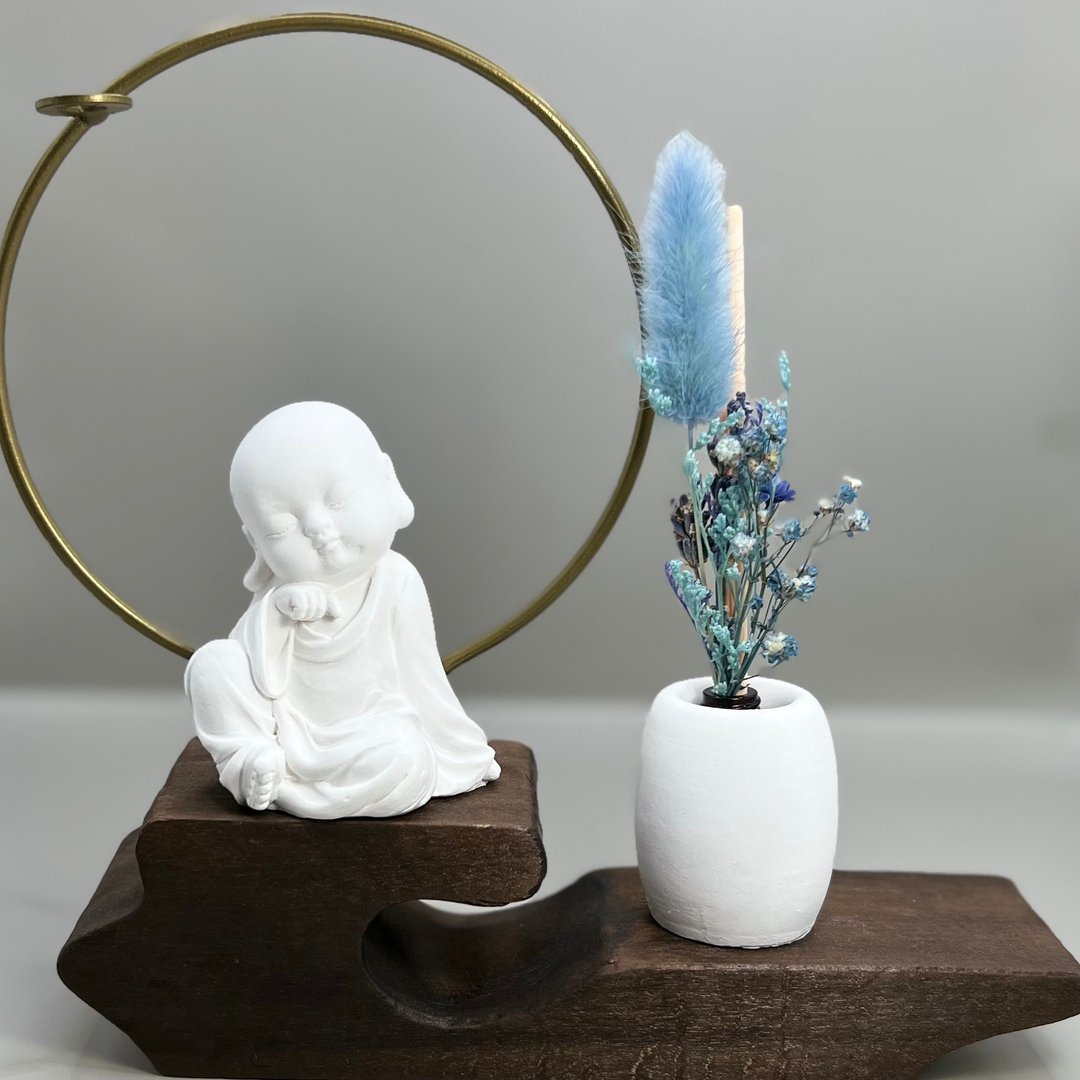 禅风香氛座  净念吉祥小佛-一念 赠5ML单方天然纯精油 12款任选 - 香薰/精油/线香 - 水泥 白色