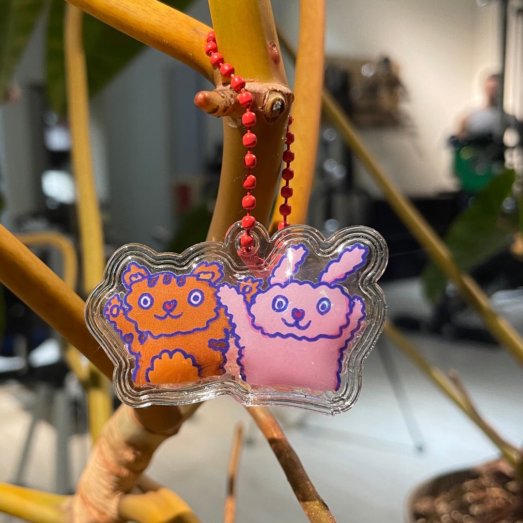 \你的钥匙圈/ 空气亮片钥匙圈 - 钥匙链/钥匙包 - 塑料 多色