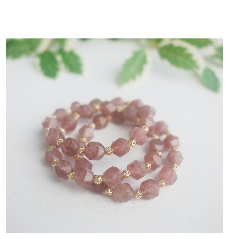 甜蜜草莓晶手串 | 天然石手珠 - 手链/手环 - 其他材质 粉红色