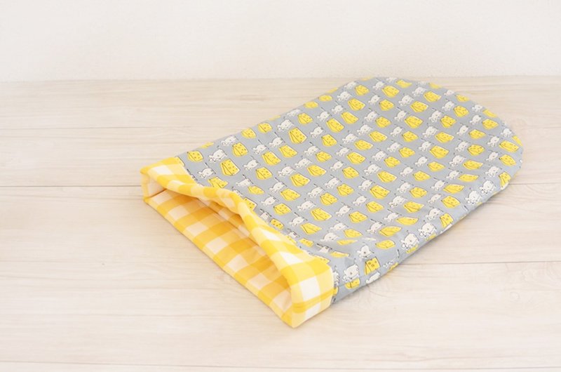 Cheese × Mouse Normal Sleeping Bag - 床垫/笼子 - 棉．麻 黄色