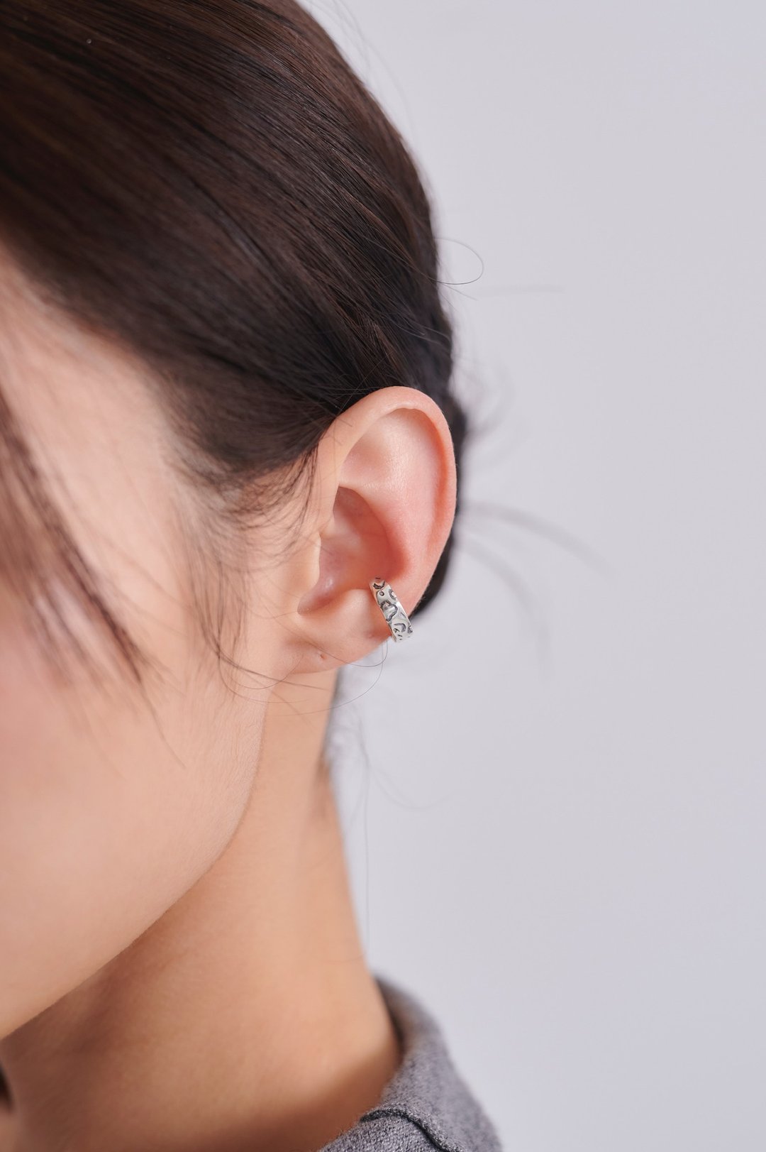 Leopard earcuff | 豹纹耳扣 - 耳环/耳夹 - 纯银 