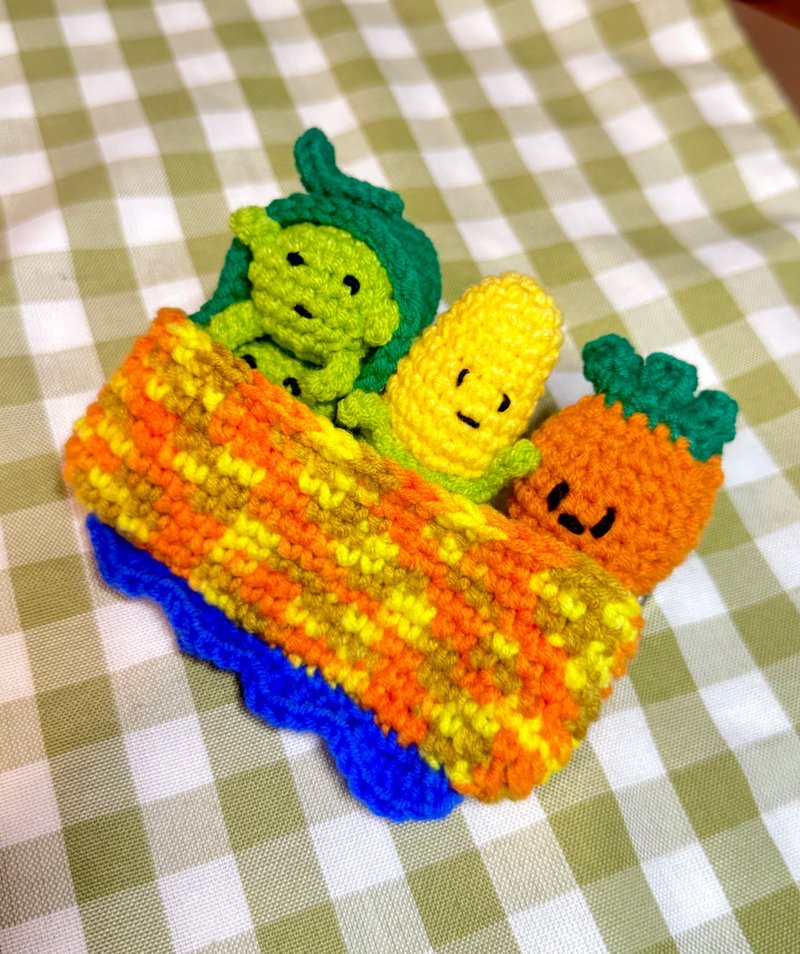 钩织 三色豆急冻包 红萝卜 玉米 青豆  客制钩织玩偶 - 吊饰 - 棉．麻 多色