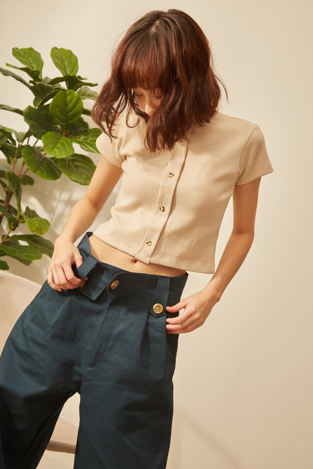 Highestjump Basic Shirt (Cream) - 女装 T 恤 - 其他材质 