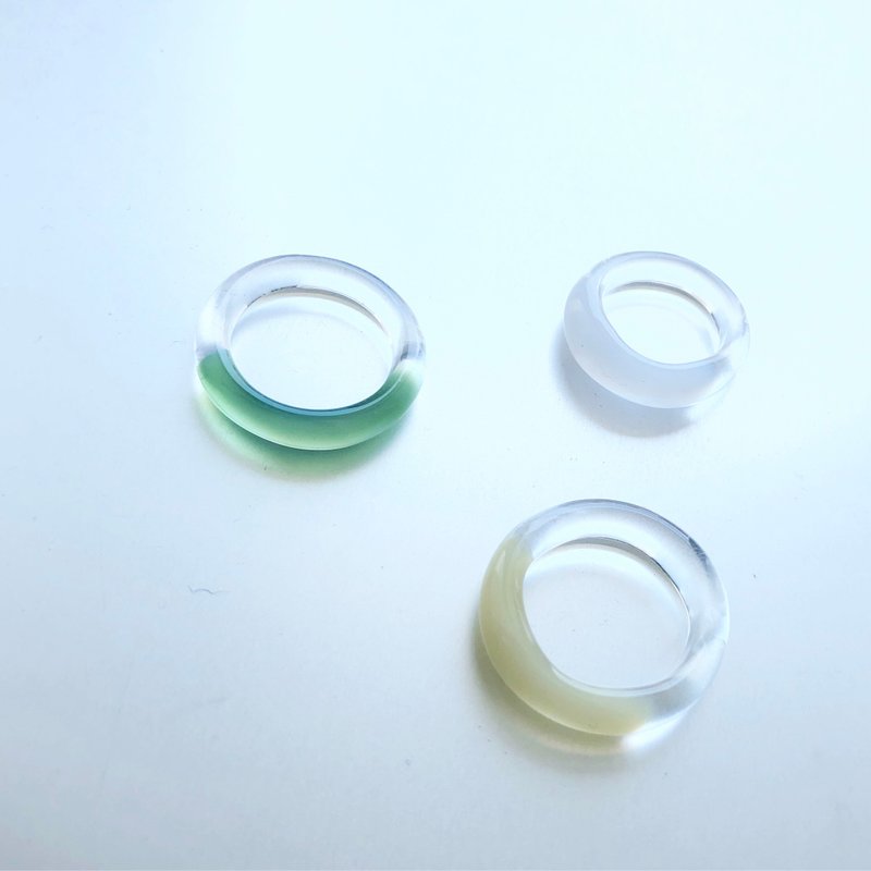 Bicolored simple Ring / MY /JG / WH - 戒指 - 玻璃 黄色