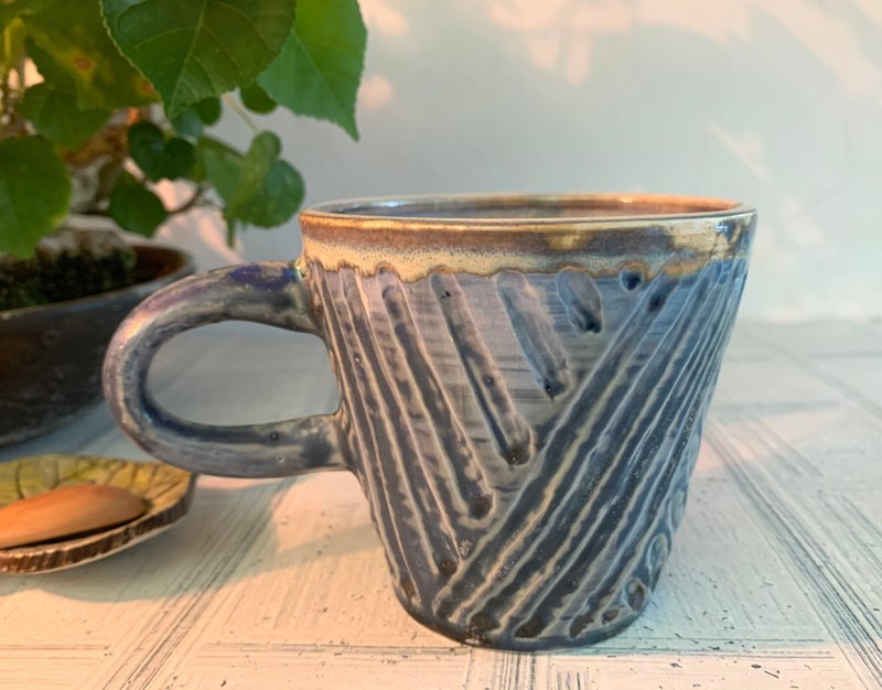 朴质条纹陶制咖啡杯_陶器马克杯 - 咖啡杯/马克杯 - 陶 蓝色