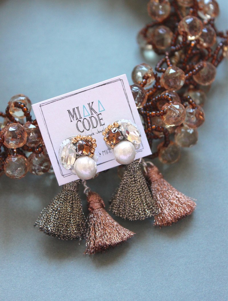 手工串珠 棉棉珠 啡色流苏 耳环/夹式耳环 秋冬 聖誕 - 耳环/耳夹 - 其他材质 咖啡色