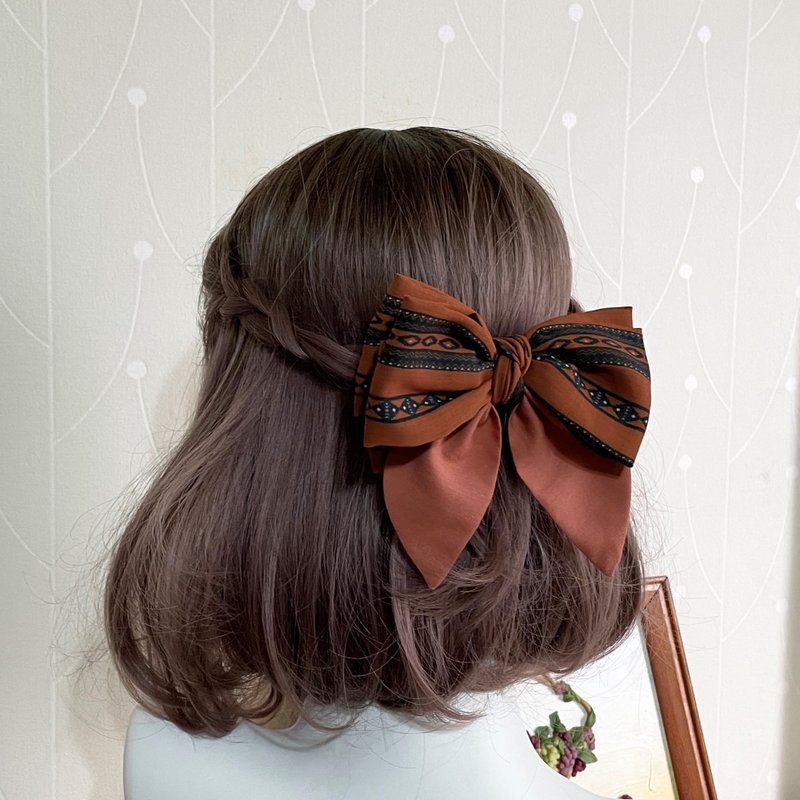红棕 / 多层打结蝴蝶结垂式马尾夹 鲨鱼夹 弹簧夹 发梳 大肠圈 - 发饰 - 其他材质 咖啡色