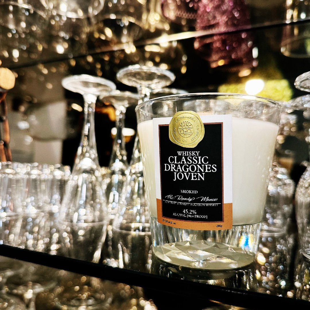 【母亲节礼物】英伦调酒香氛蜡烛_神秘菸草 ( Whisky威士忌特调 ) - 蜡烛/烛台 - 蜡 白色