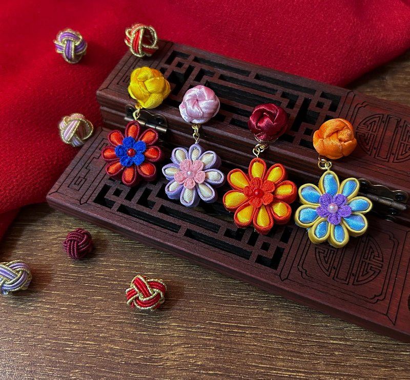 (细工布花 x 中国风) 花纽/盘扣 轮菊 耳环/耳夹 - 耳环/耳夹 - 其他人造纤维 红色
