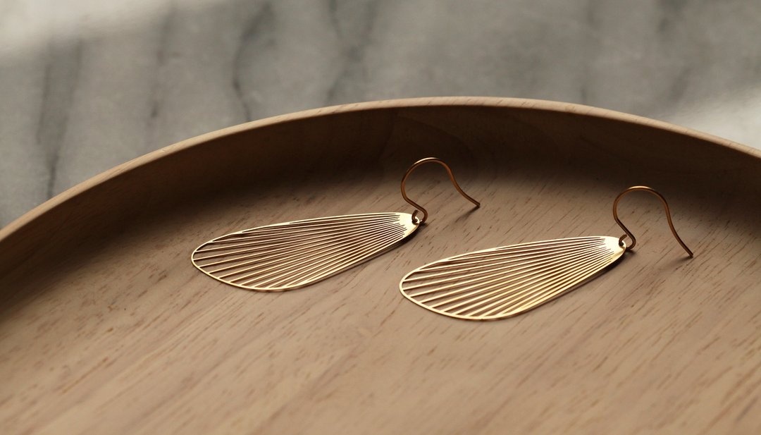 金扇耳环 Fan Earrings (Gold) - 耳环/耳夹 - 其他金属 金色