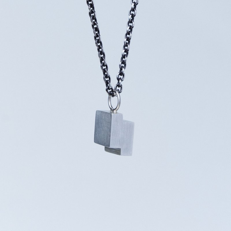 虚空方形吊坠 - 项链 - 纯银 银色