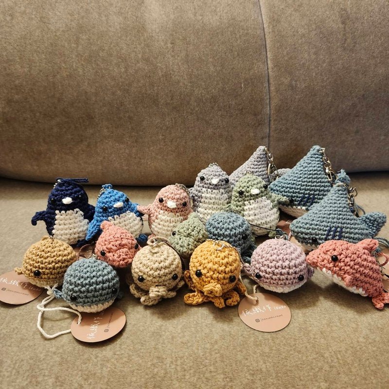 纯棉手工钩织 小海豚吊饰配件 多色 可定制 - 吊饰 - 棉．麻 