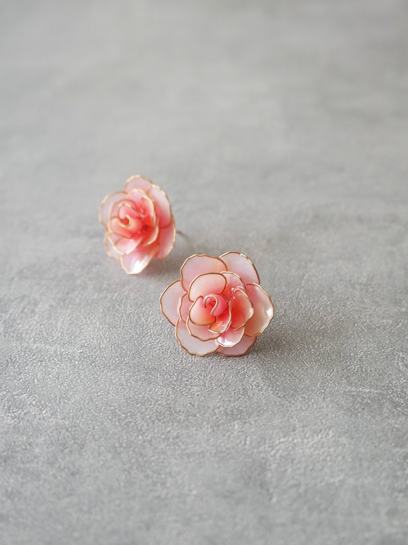 Rose - 渐层粉橘色 针式耳环或耳夹 - 耳环/耳夹 - 树脂 粉红色