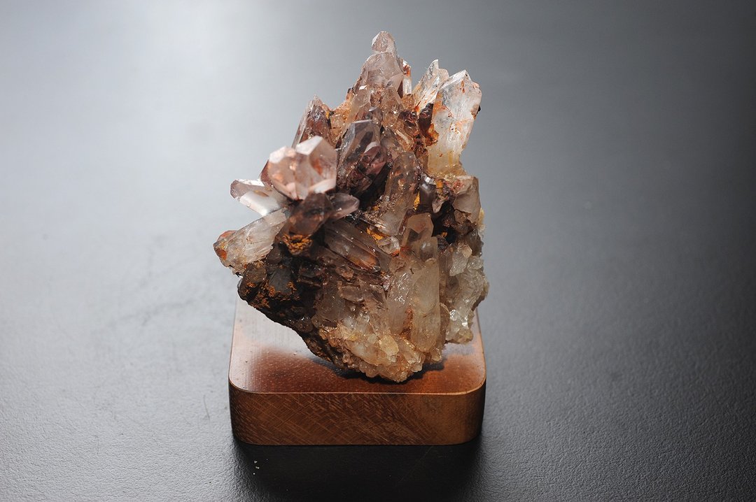 红幽灵白水晶簇 矿石/水晶/灵修/开运/招财/挡煞 - 摆饰 - 水晶 