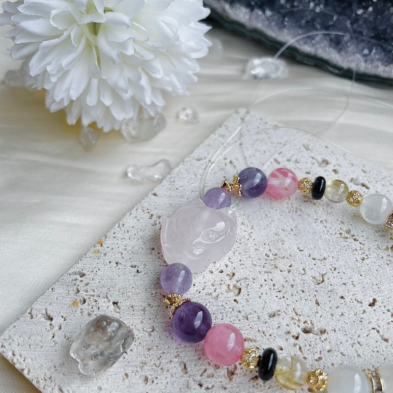 14k包金 桃花狐仙粉晶 水晶手链的设计款 招桃花 白月光 开运水晶 - 手链/手环 - 水晶 粉红色