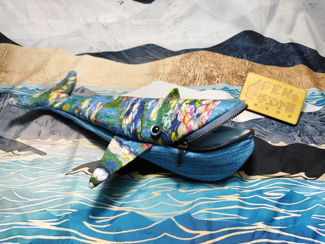 海洋生物袋物系列-美国限量棉布-手作海洋油画莫内睡莲鲸鱼笔袋 - 铅笔盒/笔袋 - 棉．麻 