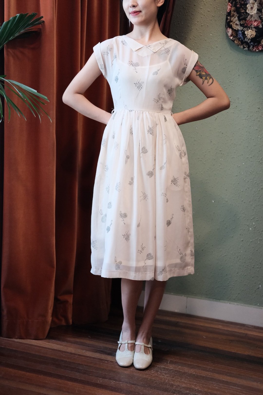 vintage dress米白色小翻领印花伞裙连衣裙古着连衣裙 - 洋装/连衣裙 - 棉 
