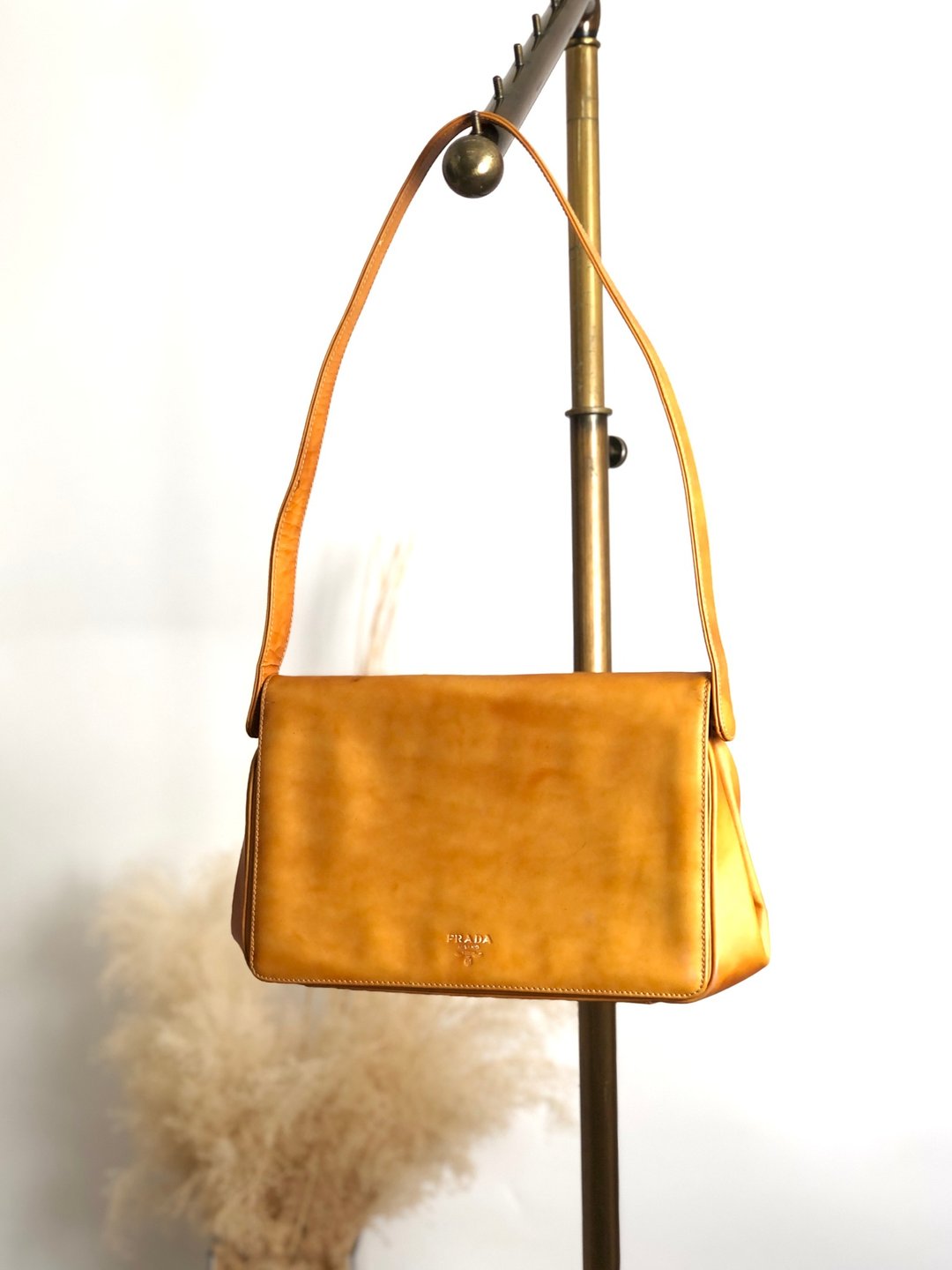 【日本直送 名牌中古包】PRADA 普拉达 侧肩包 橘色 Logo PVC vintage 古着 经典 j4ytxn - 侧背包/斜挎包 - 防水材质 橘色
