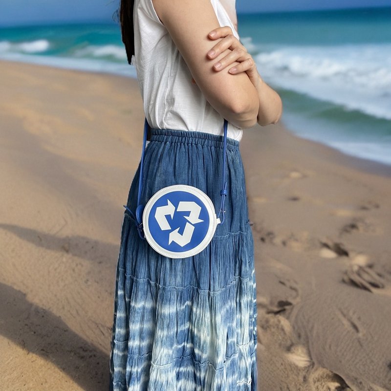 C for Circle 蓝色圆形拉链袋  皮袋 手提袋 斜挎包 - 侧背包/斜挎包 - 环保材料 蓝色