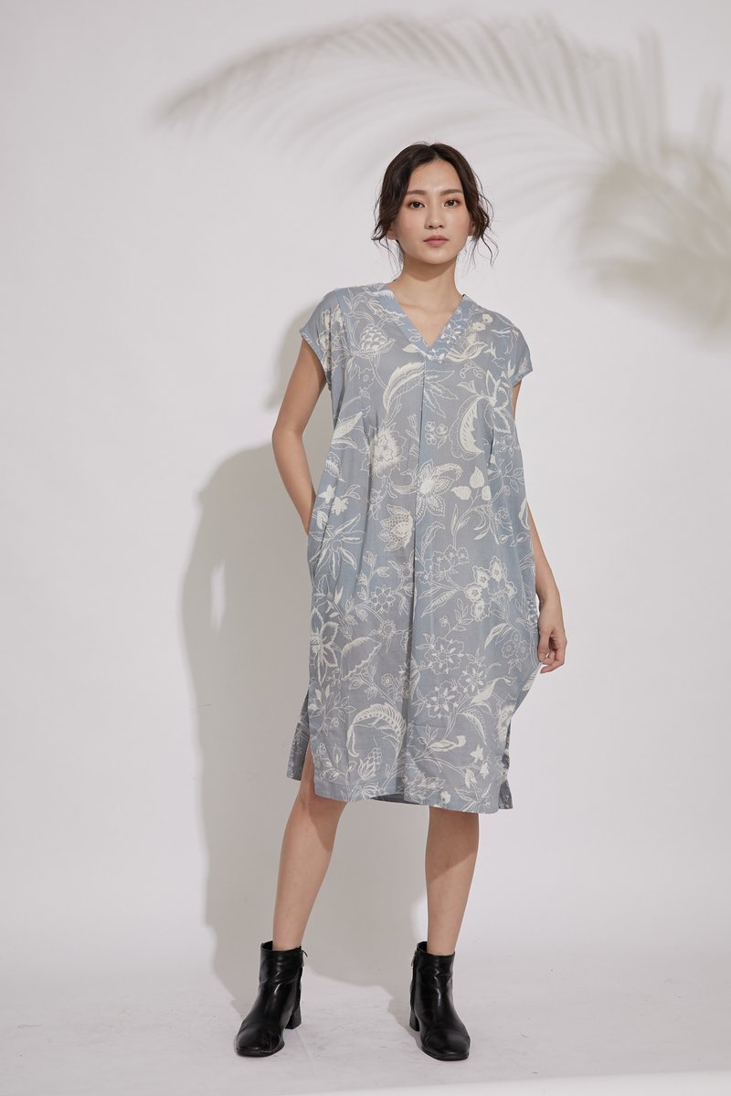 V领洋装_冷冬花园_公平贸易 - 洋装/连衣裙 - 棉．麻 多色