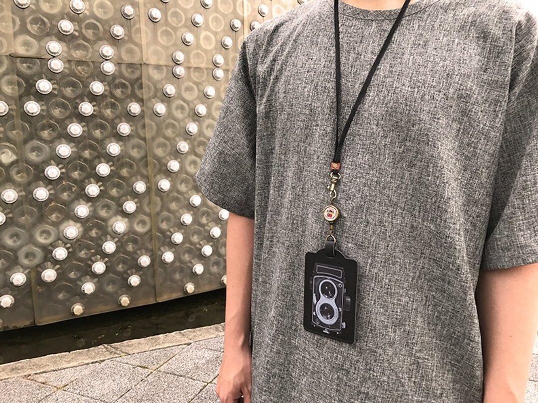 YOYO card case 伸缩证件套 (直式)-牡丹相机 礼物推荐 - 证件套/卡套 - 人造皮革 黑色