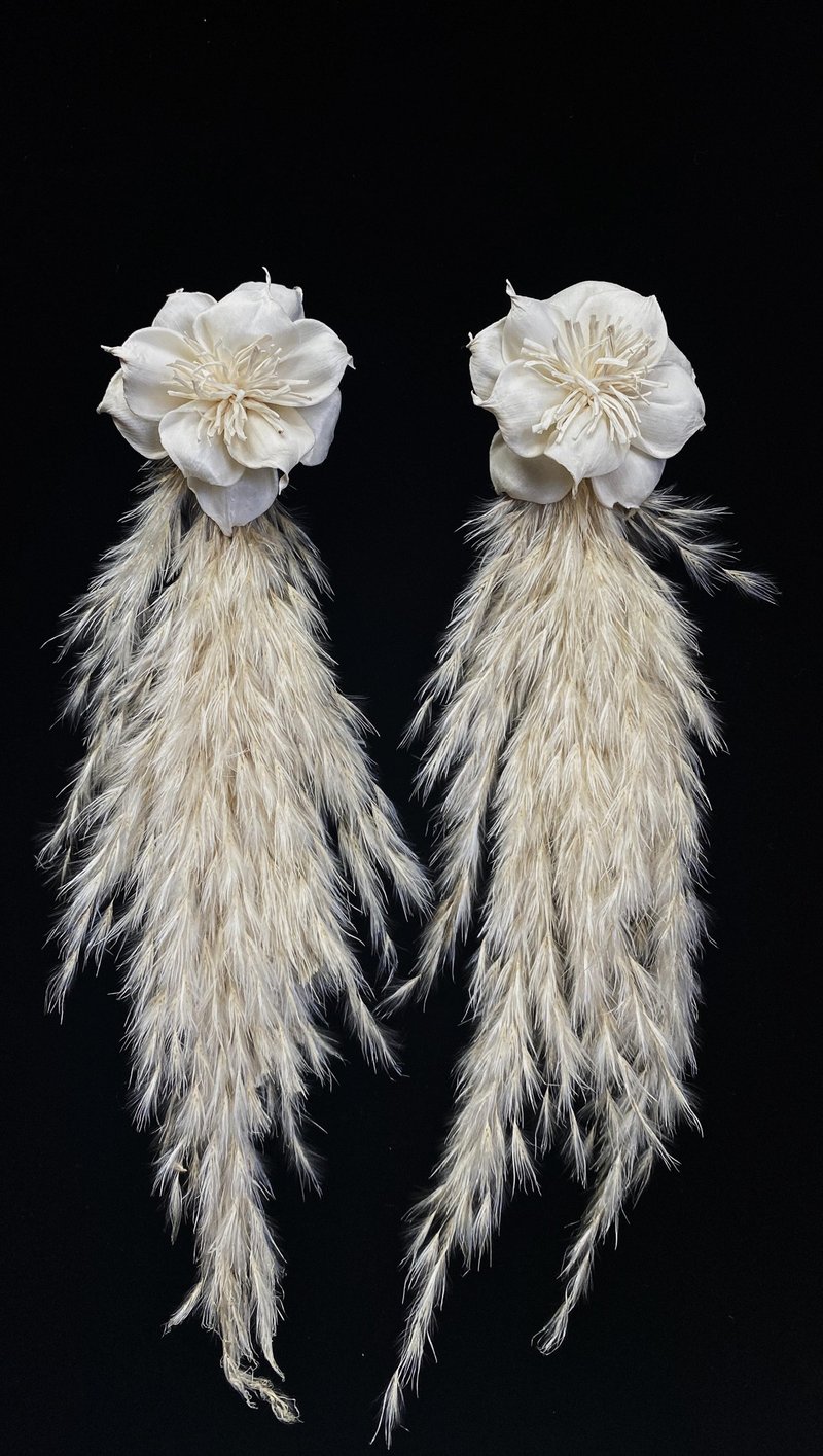 白花芦苇草耳环Epoch Earrings - 耳环/耳夹 - 植物．花 白色