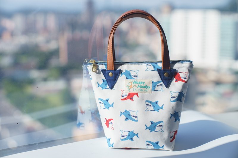 【最后现货】可爱鲨小托特包 - 手提包/手提袋 - 棉．麻 蓝色