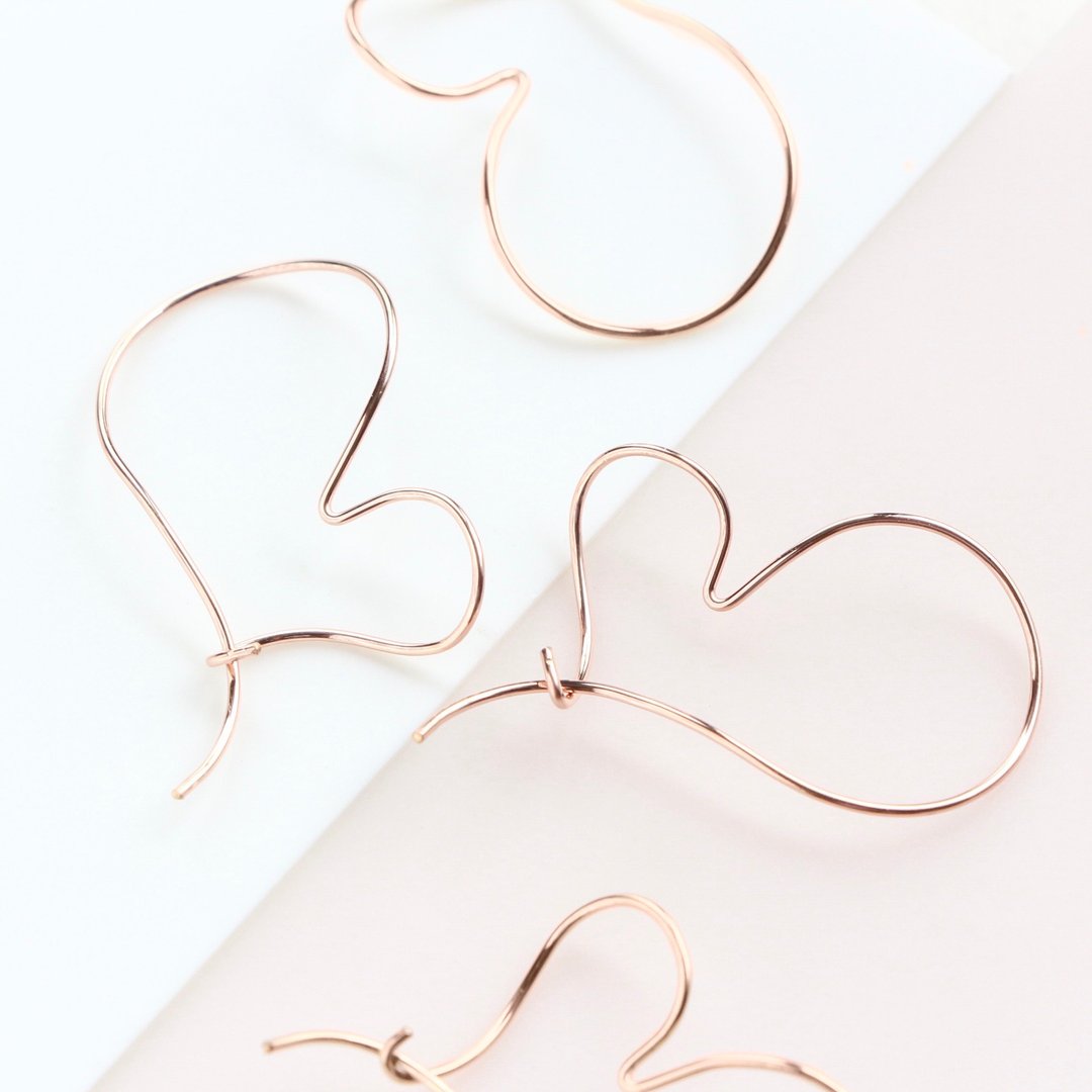 14kgf Rose gold-fluffy heart pierced earrings/can change to clip-on - 耳环/耳夹 - 其他金属 金色