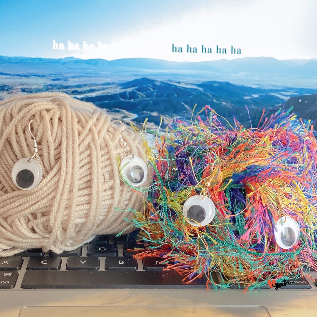 Googly eyes 眼仔耳环 - 耳环/耳夹 - 塑料 多色