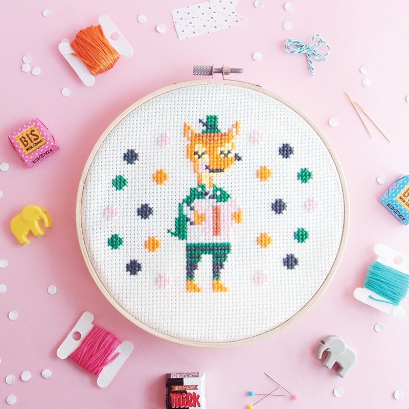 十字绣材料包 - Fox Love Reading - 编织/刺绣/羊毛毡/裁缝 - 绣线 橘色