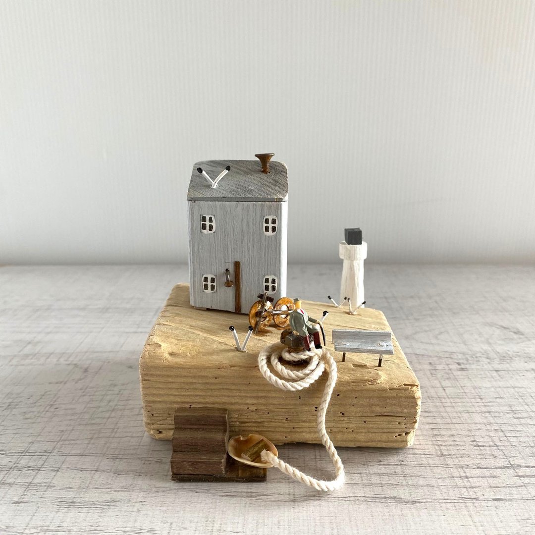 Driftwood Interior-Shiosai and Seagulls-W316-Compact-Gray Walls-Gray Roof-Thick Rope - 摆饰 - 木头 