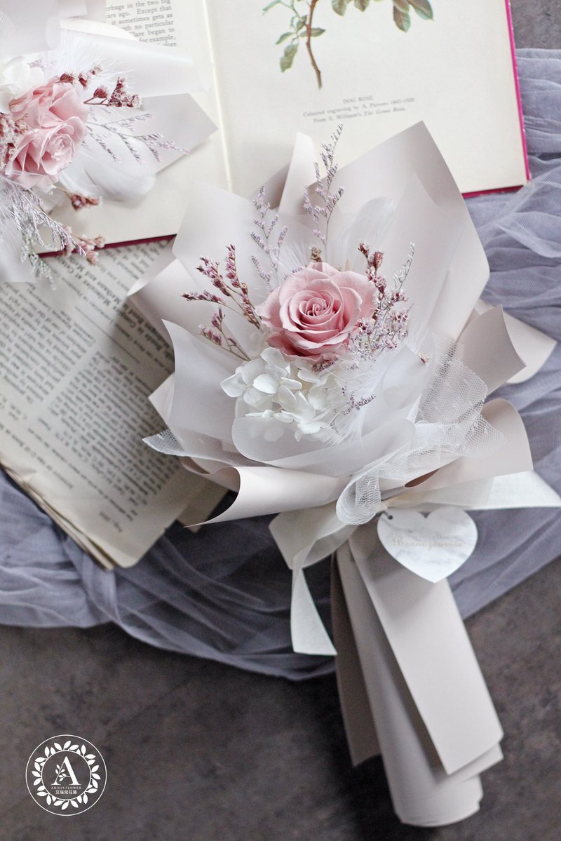 包装花束 / 不凋花系列 / 精致单朵不凋玫瑰花束 - 干燥花/捧花 - 植物．花 多色