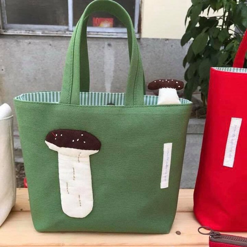 咖啡蘑菇手提袋/橄榄绿底/飞碟头 - 手提包/手提袋 - 棉．麻 咖啡色