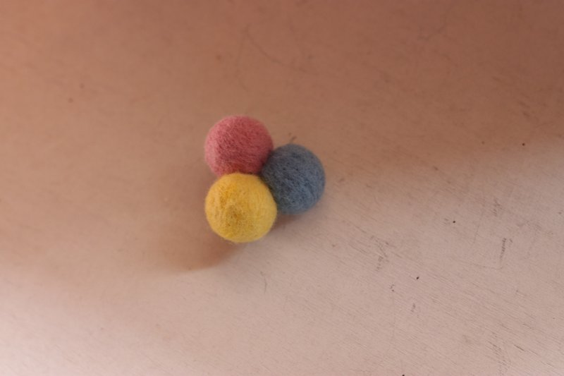 天然植物染 小球别针 蓝染 紫胶虫 槐花 现货款 - 胸针 - 羊毛 粉红色