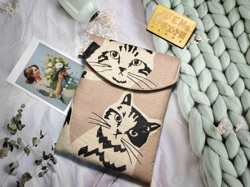 袋物系列-日本知名设计师厚棉布粉底米白大猫咪7.8寸电子书保护套 - 平板/电脑保护壳 - 棉．麻 