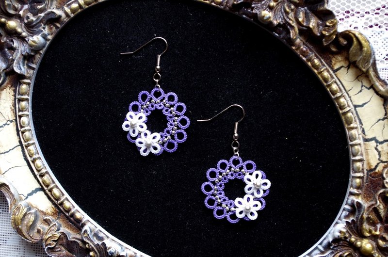 Tatting 蕾丝圆形花朵耳环・橘梗 - 耳环/耳夹 - 棉．麻 紫色
