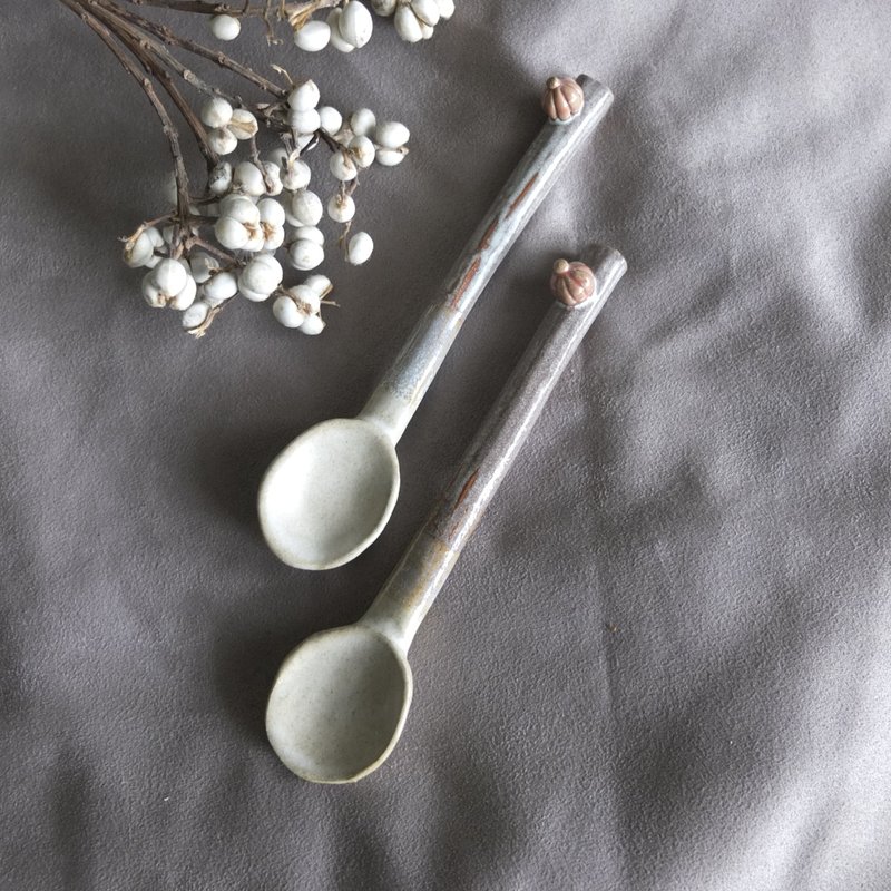 红花果果 陶匙 - 餐刀/叉/匙组合 - 陶 