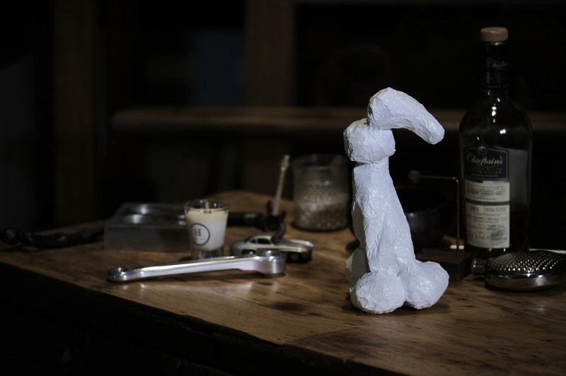 01北车鸟头人让我觉得好难 雕塑 摆件 摆饰 - 摆饰 - 其他材质 白色