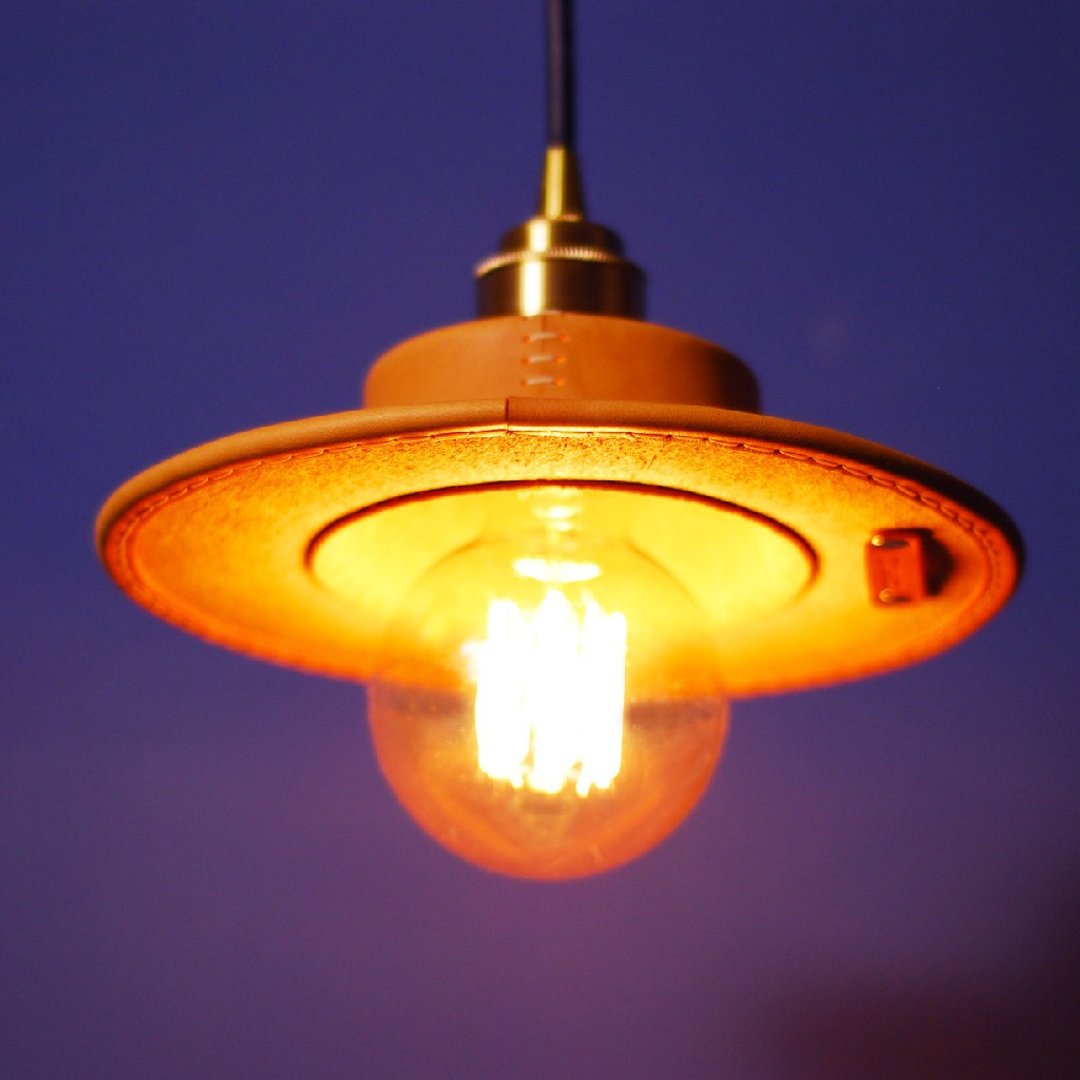 H-Lighting 帽子灯 (四色) - 灯具/灯饰 - 真皮 多色