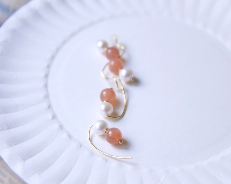 回眸 天然石x珍珠耳环 小耳勾/无痛耳夹 贴耳 - 耳环/耳夹 - 珍珠 白色