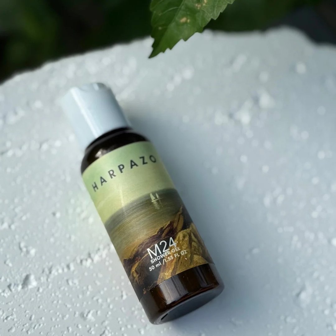 M24 旅行装沐浴露 50ml 茶香龙井绿茶 旅行装可放包包上机婚礼 - 旅行套装 - 精油 绿色