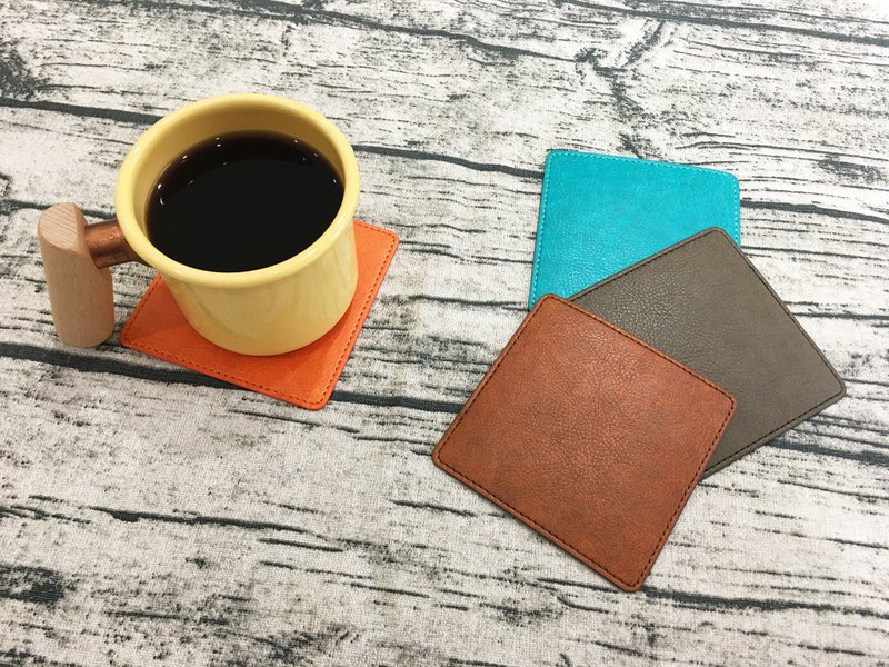 皮制杯垫8个1组 - 杯垫 - 人造皮革 