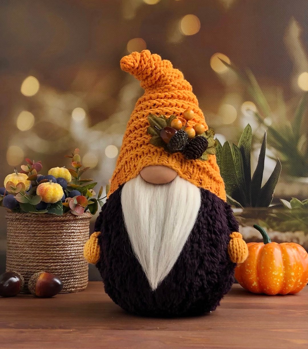 Cute home decor, Amigurumi doll, Gift for mother - 玩偶/公仔 - 羊毛 橘色