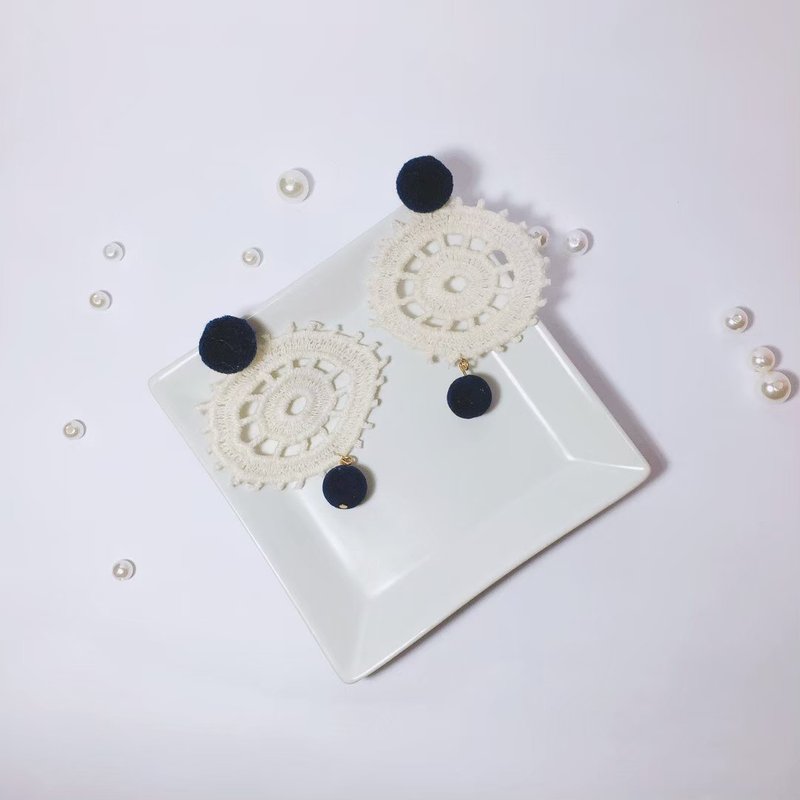 SUNNIE DESIGN 圈圈线线编织耳环 - 耳环/耳夹 - 棉．麻 白色