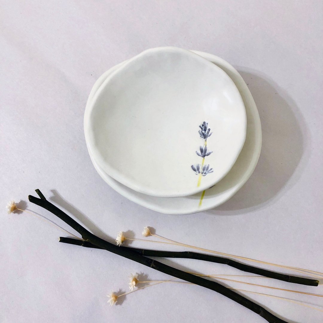 薰衣草 / 手作陶瓷三脚皿 - 摆饰 - 瓷 多色